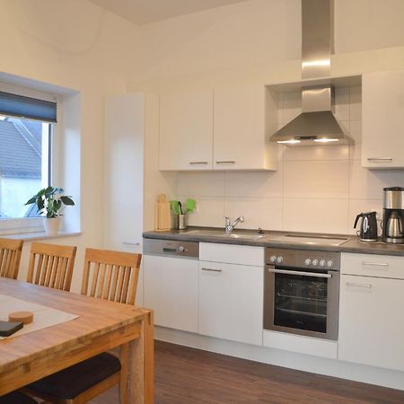 Lovely Modern Apartment With Private Terrace Ellscheid Exterior photo