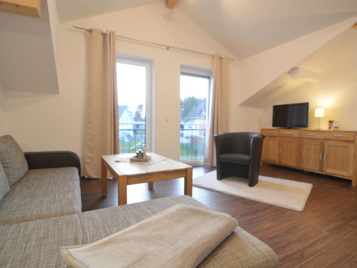 Lovely Modern Apartment With Private Terrace Ellscheid Exterior photo