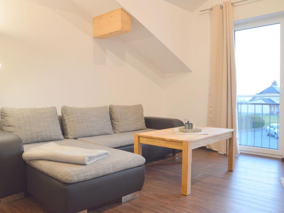 Lovely Modern Apartment With Private Terrace Ellscheid Exterior photo