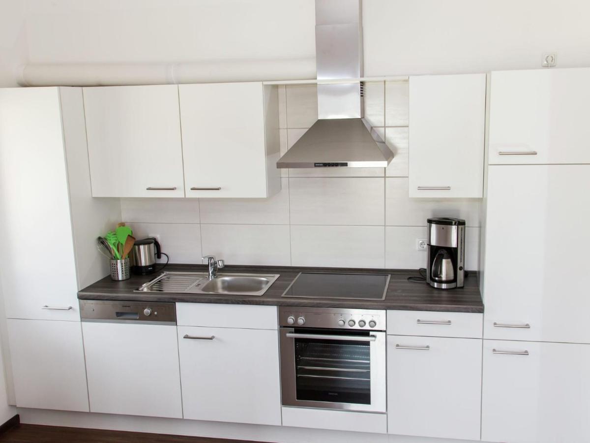 Lovely Modern Apartment With Private Terrace Ellscheid Exterior photo